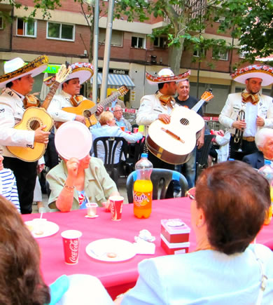 Contratar Mariachis Barcelona. Banda mariachis